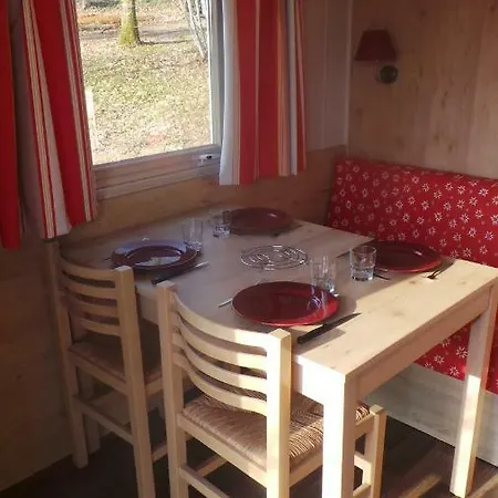 Campingplatz Sarl A Faire A Cheval Parzac